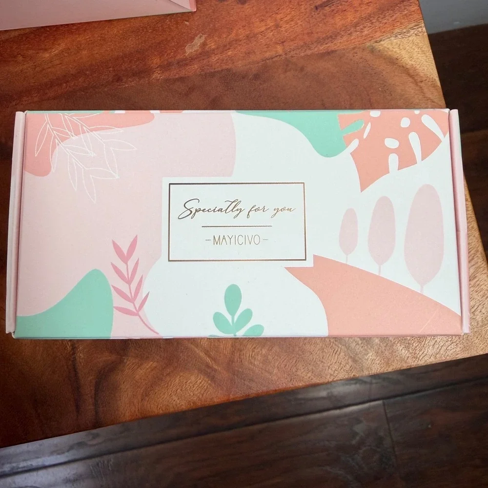 New 7pc MAYICIVO Self Care Gift Set Candle Bath Bombs Socks Tumbler & more Pink